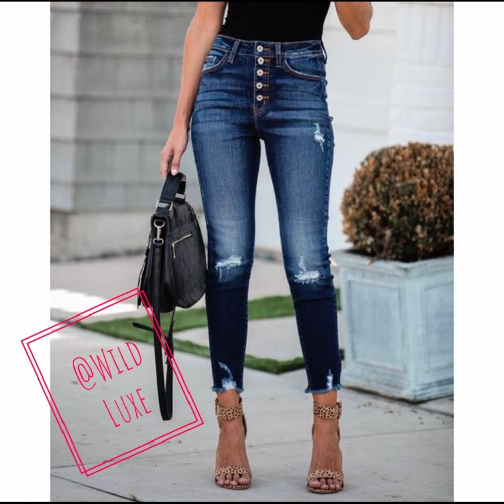 🔥HOST PICK🔥 LAST 1! 5🌟BESTSELLER Ava Frayed Ankle Skinny Jean - Picture 3 of 5